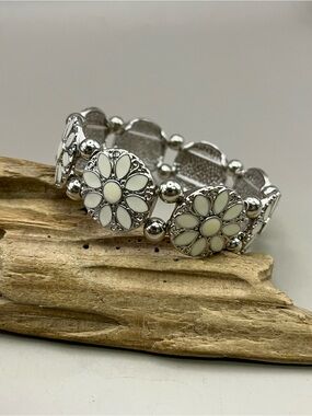 Silver Floral White Enamel Stretch Bracelet